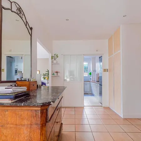 90m2 Sur Jardin Clos Apartment