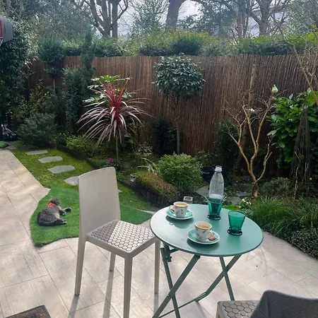 90m2 Sur Jardin Clos Apartment