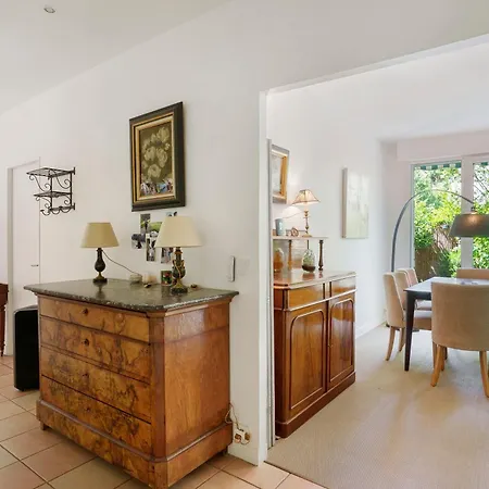 90m2 Sur Jardin Clos Διαμέρισμα *